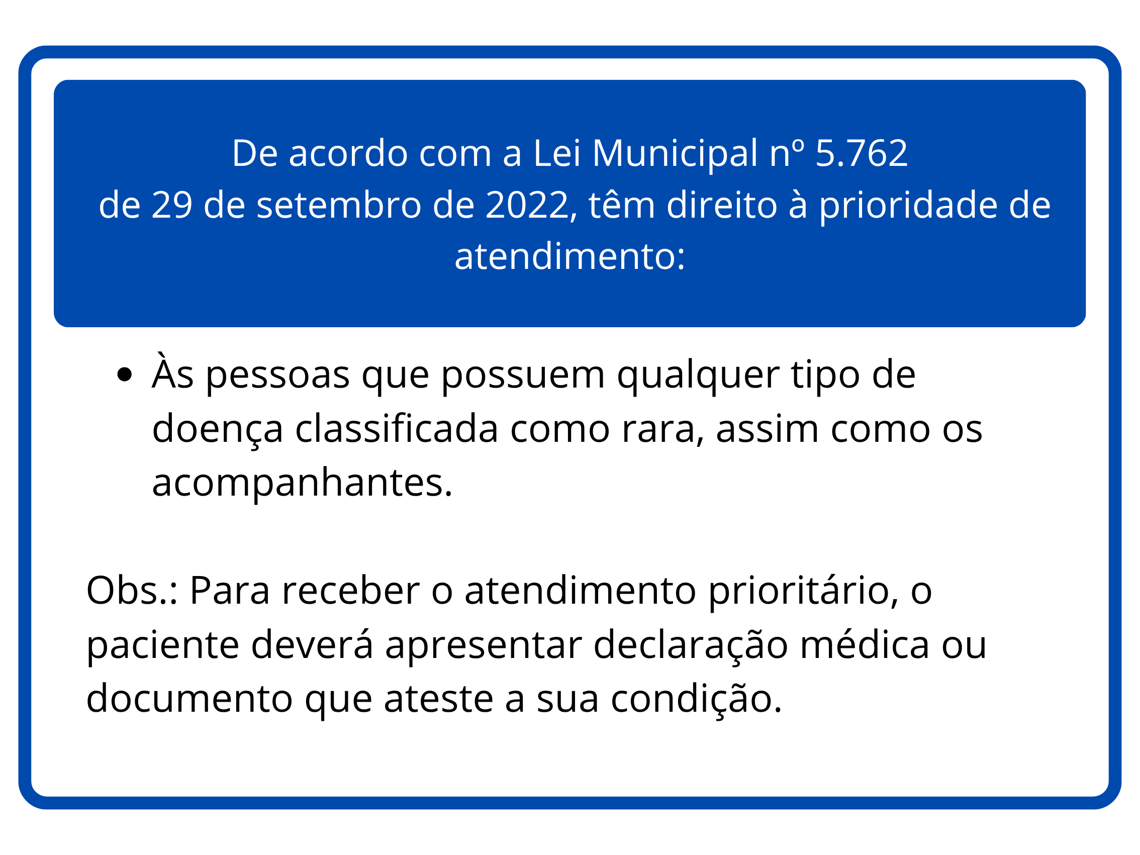 Placa de Atendimento Prioritário em Taubaté, São Paulo - Sinalização com símbolos e texto indicando atendimento preferencial para idosos, gestantes, pessoas com deficiência, pessoas com crianças de colo e pessoas com mobilidade reduzida